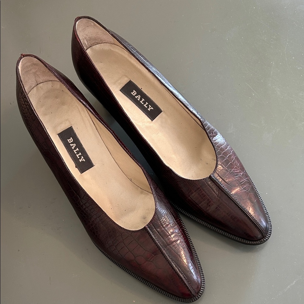 Bally Women's Dark Brown Croc-Embossed pumps